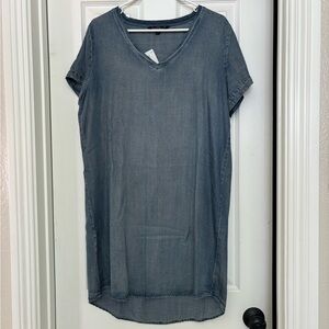 Women’s chambray dress. Size L.